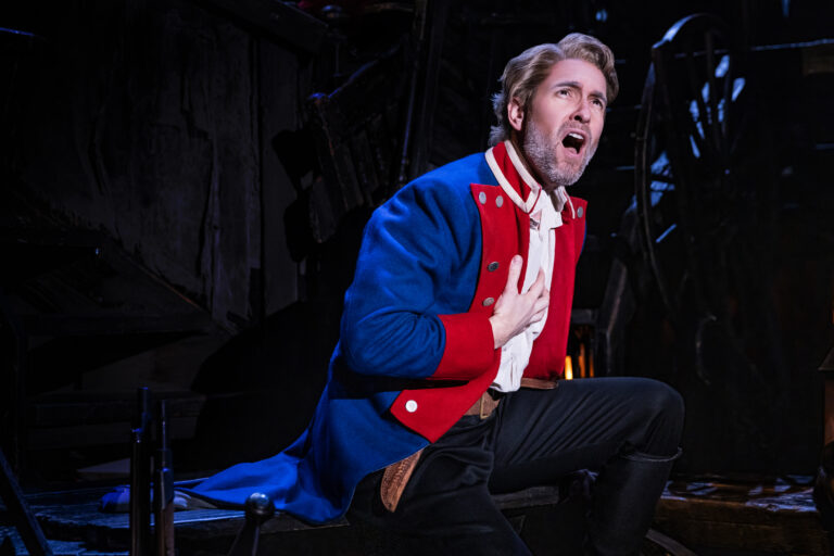03. LES_MIS_TOUR_2385_Nick Cartell as Jean Valjean_Photo by Matthew Murphy