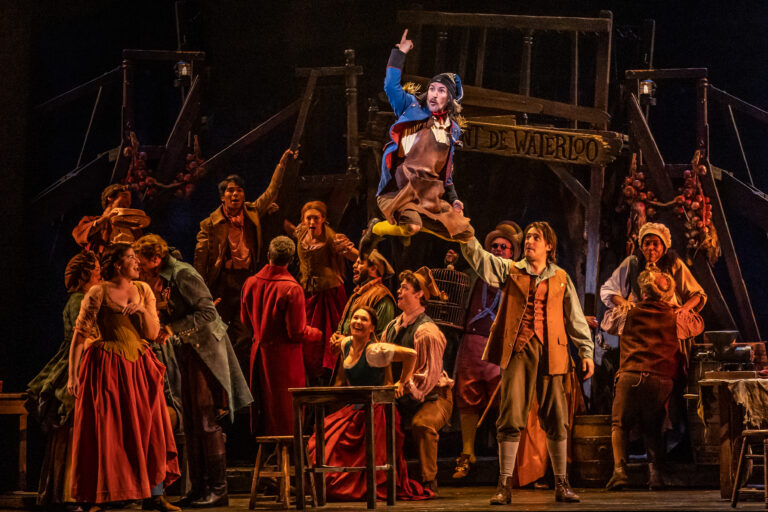02_LES_MIS_TOUR_7098_Master of the House_Photo by Matthew Murphy