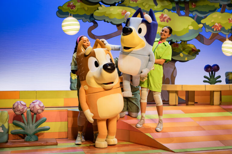 Mum & Bluey - Lift - Bluey’s Big Play Uk & Ireland Tour 2025 ©Mark Senior