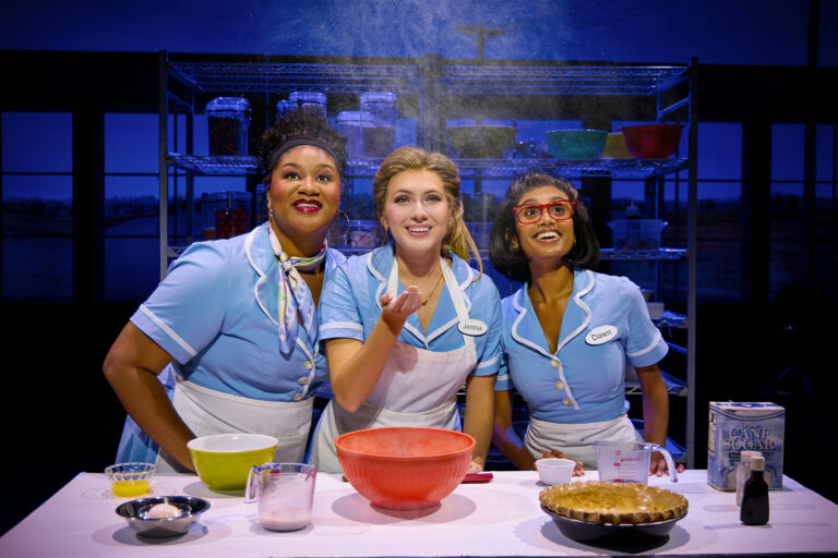 WAITRESS_10th_1619